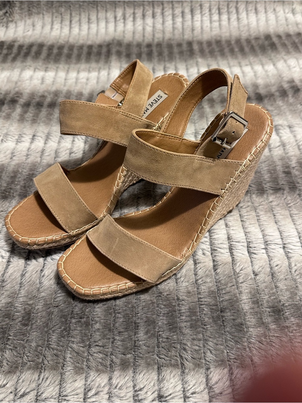 Steve Madden Uri Espadrille Suede Wedges
Size 9.5